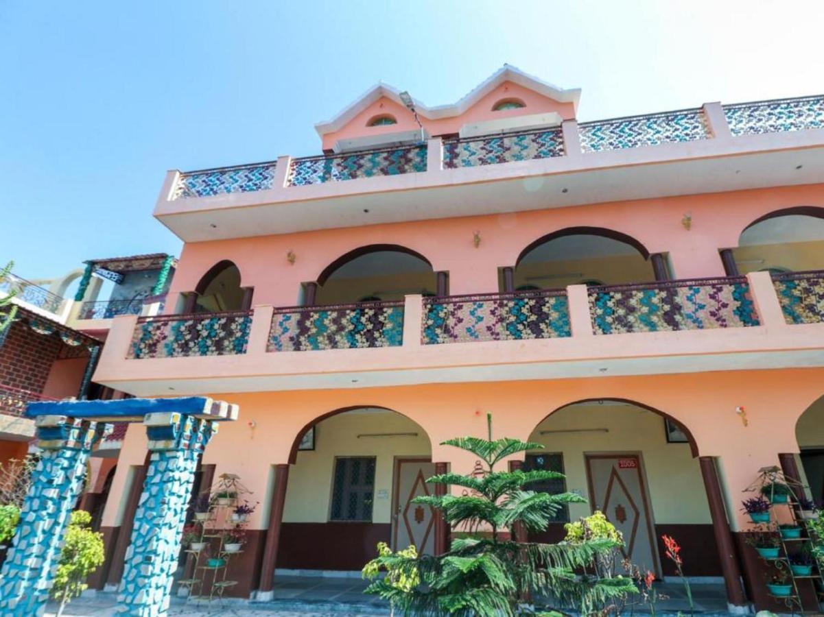Oyo 72429 New Abhinandan Hotel Amroha Exterior photo