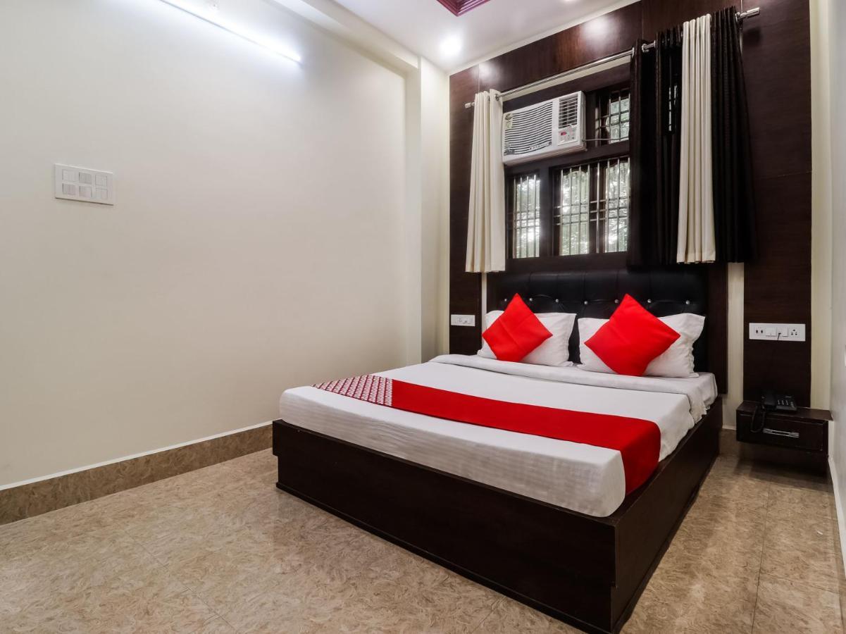 Oyo 72429 New Abhinandan Hotel Amroha Exterior photo