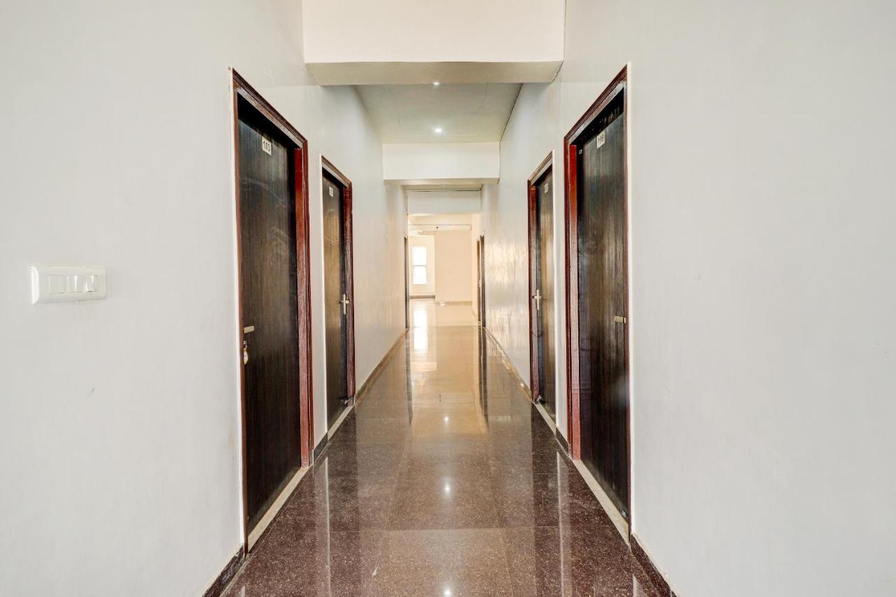 Oyo 72429 New Abhinandan Hotel Amroha Exterior photo