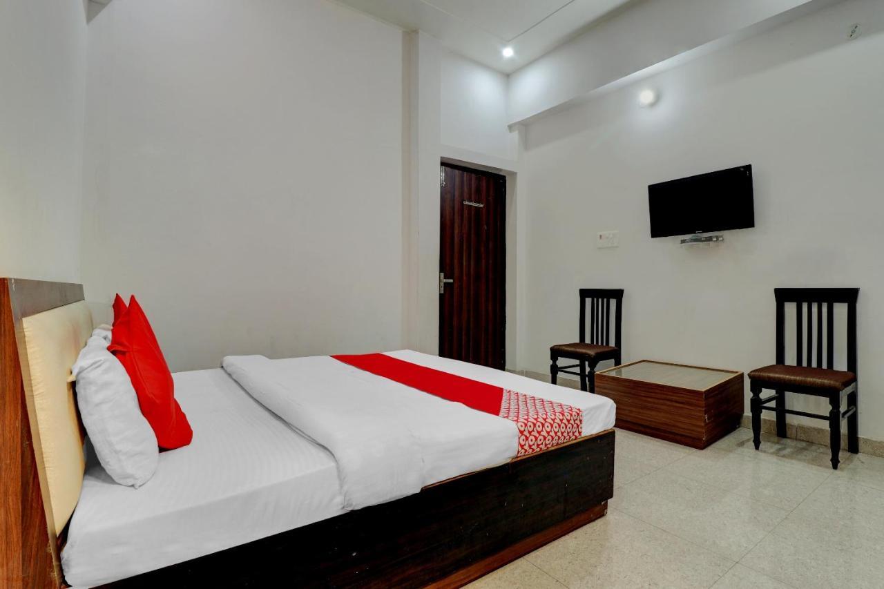 Oyo 72429 New Abhinandan Hotel Amroha Exterior photo