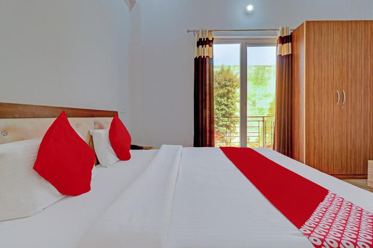 Oyo 72429 New Abhinandan Hotel Amroha Exterior photo