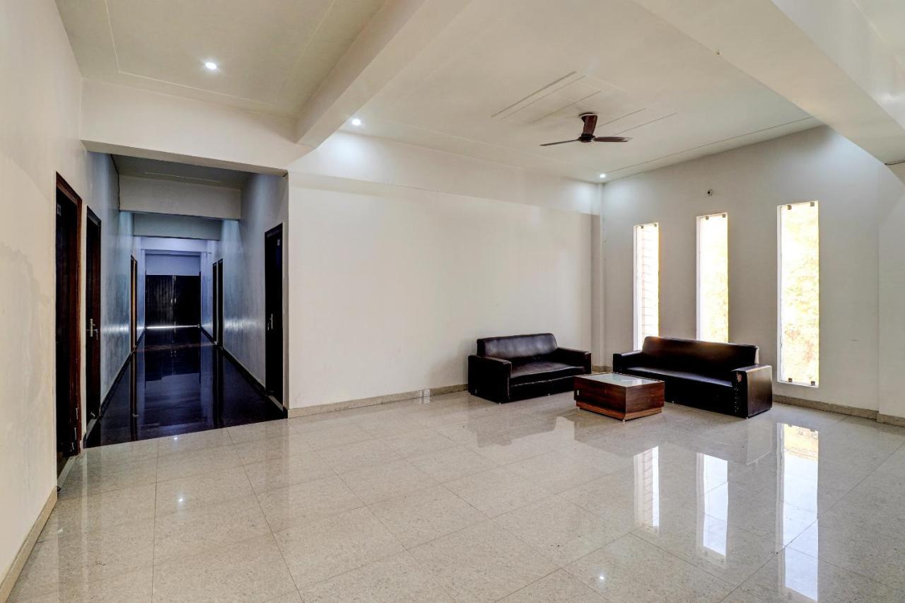 Oyo 72429 New Abhinandan Hotel Amroha Exterior photo