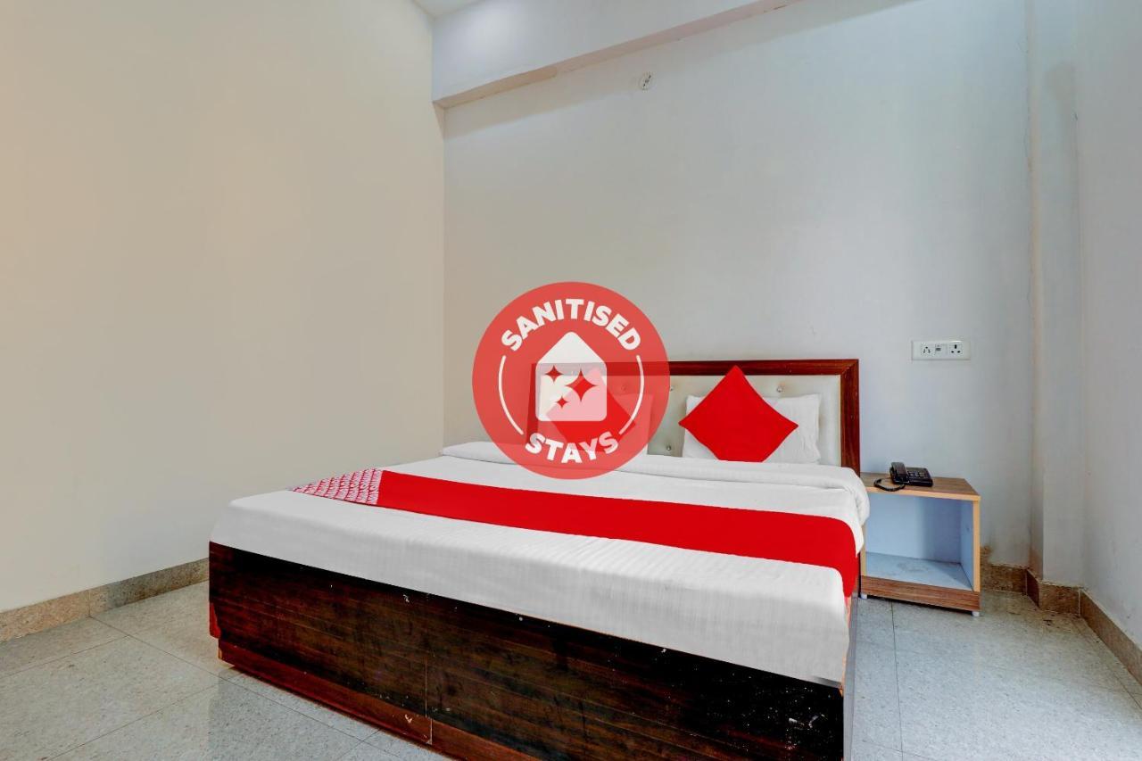 Oyo 72429 New Abhinandan Hotel Amroha Exterior photo