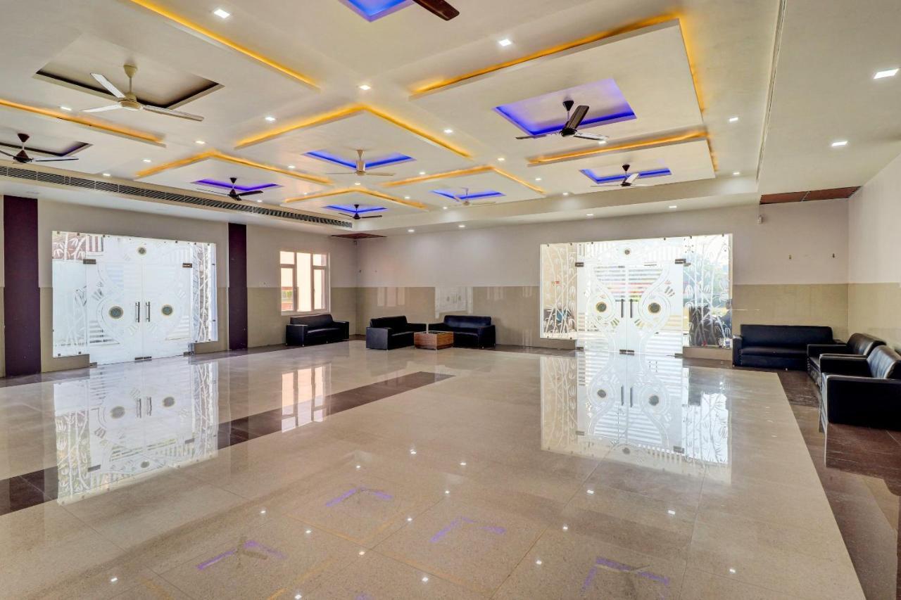 Oyo 72429 New Abhinandan Hotel Amroha Exterior photo